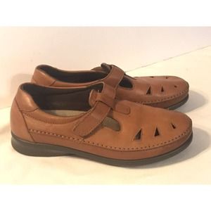 SAS Roamer Chestnut Brown Leather Womens Shoe Sz 9.5 Fisherman